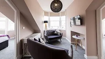 The Spires Edinburgh Apartment