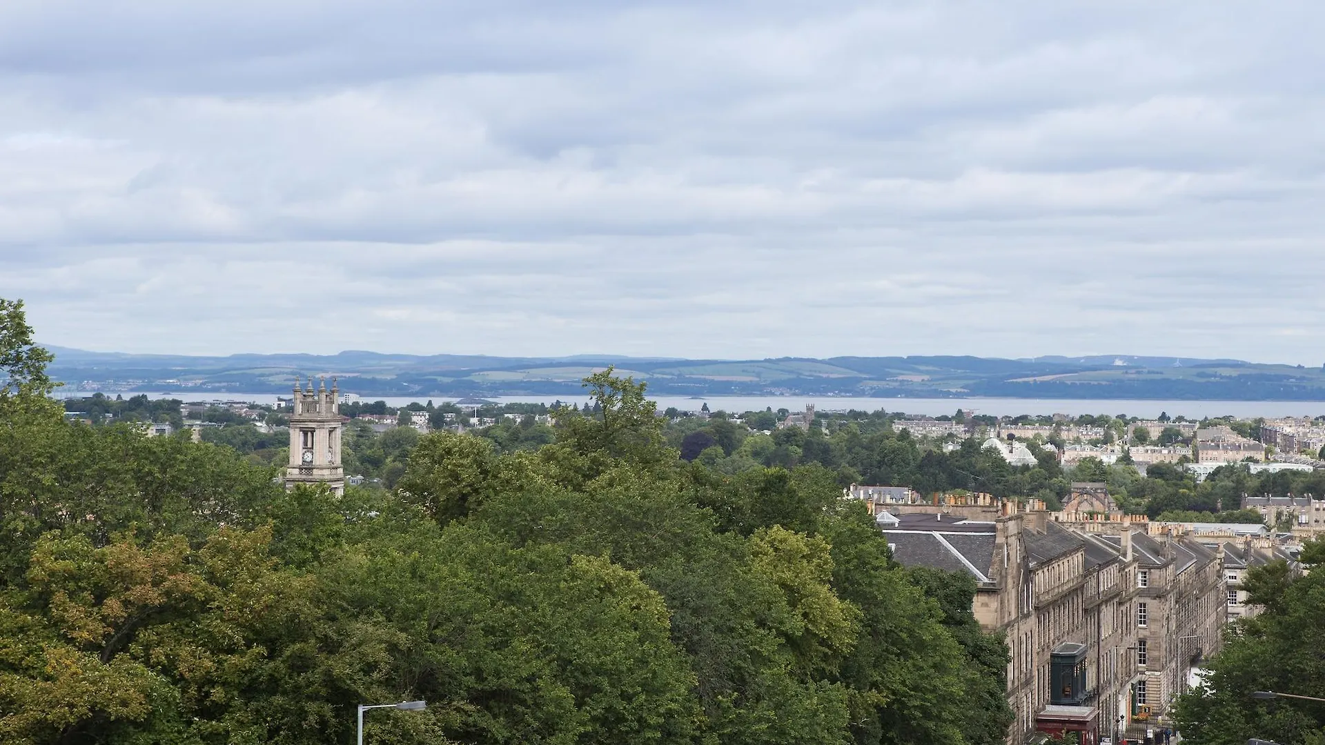 The Spires Edinburgh Apartment