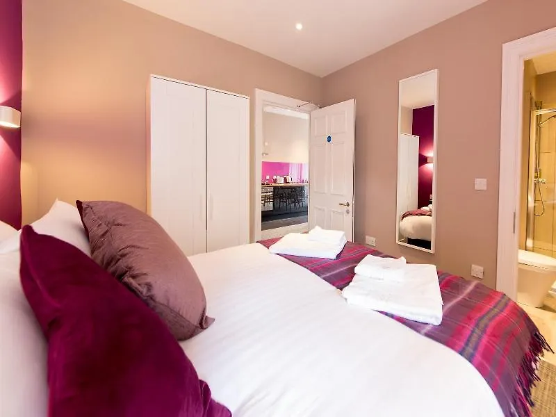 The Spires Edinburgh Apartment