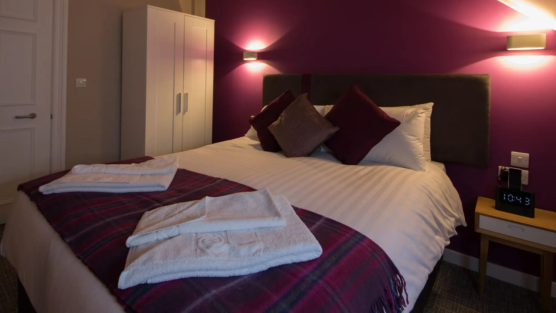 The Spires Edinburgh Apartment
