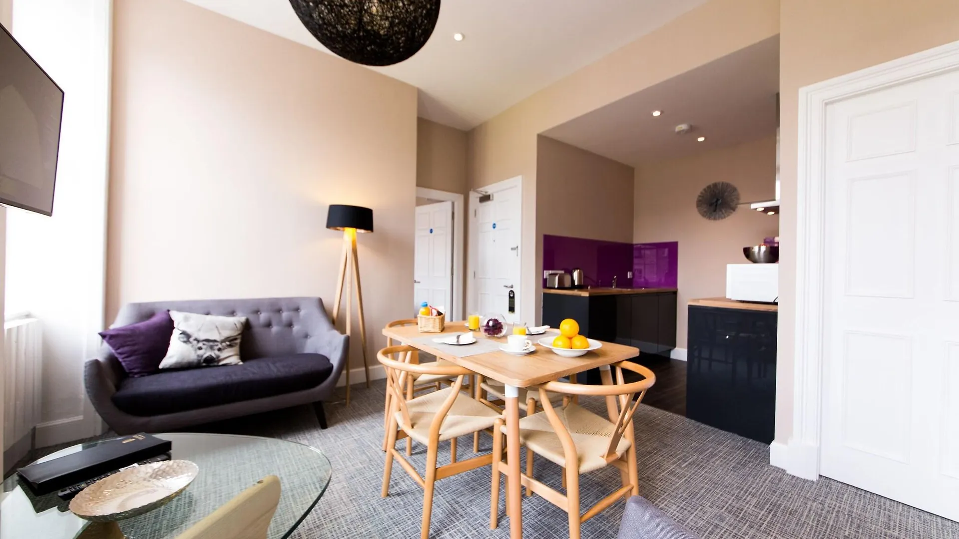 The Spires Edinburgh Apartment