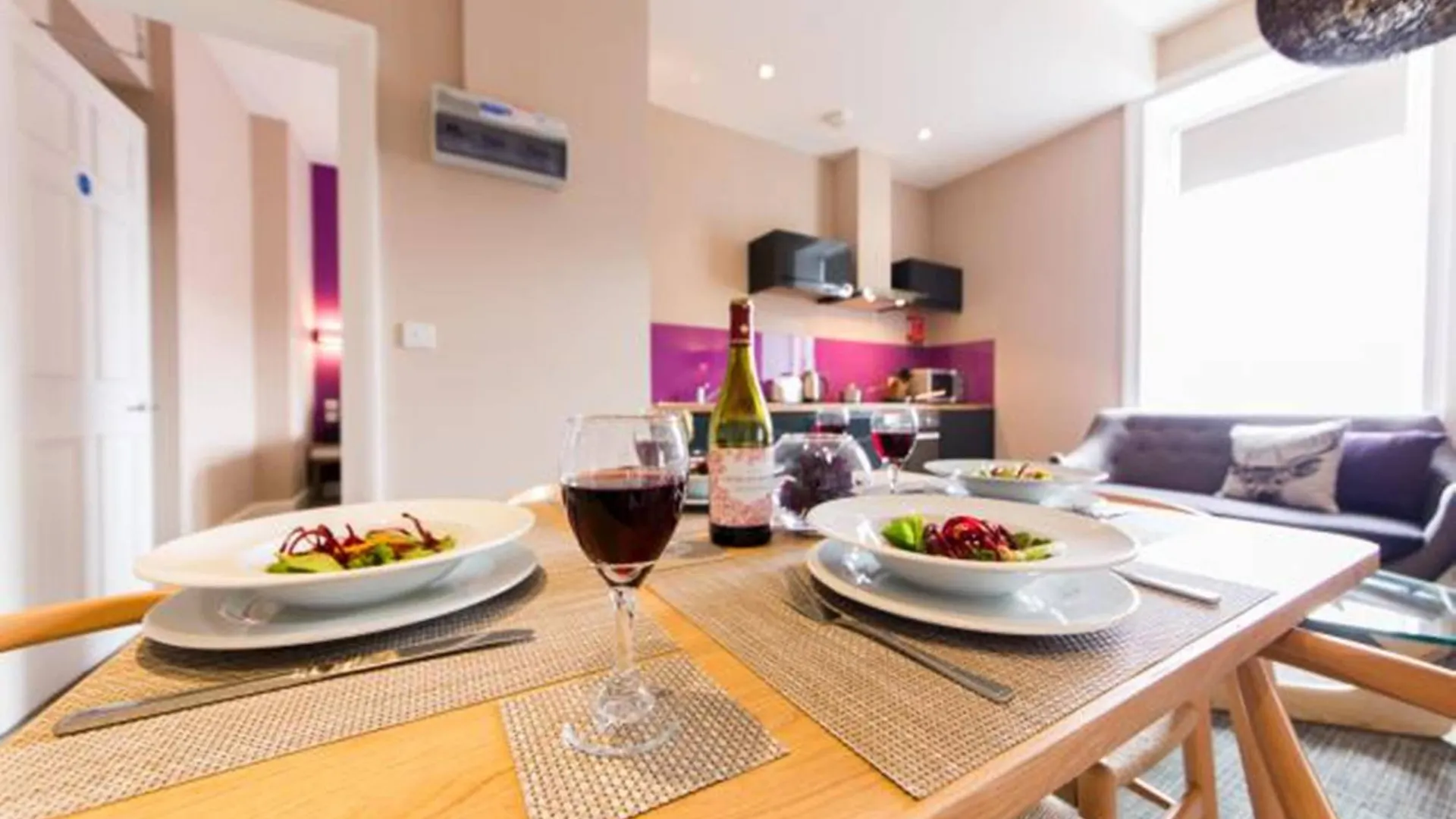 The Spires Edinburgh Apartment